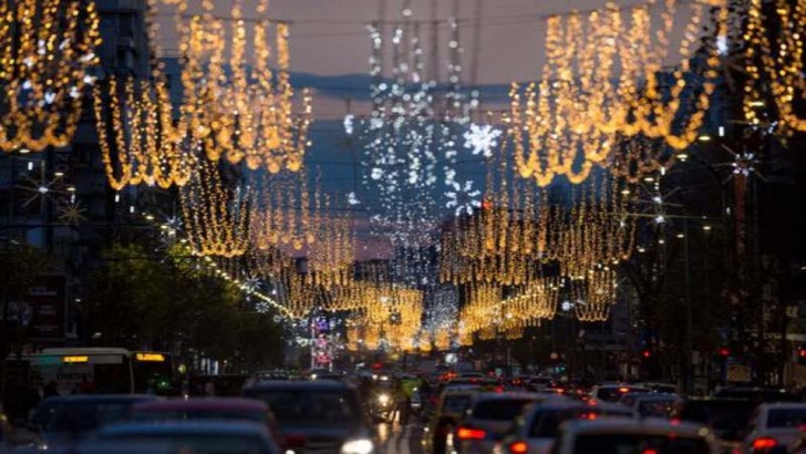 Luminiţele de Crăciun vor fi aprinse mai devreme în Bucureşti